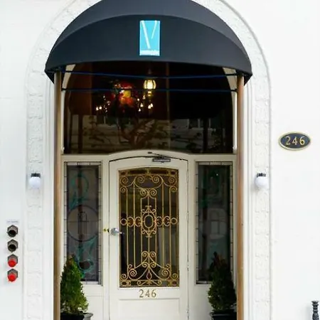 Abigail Hotel